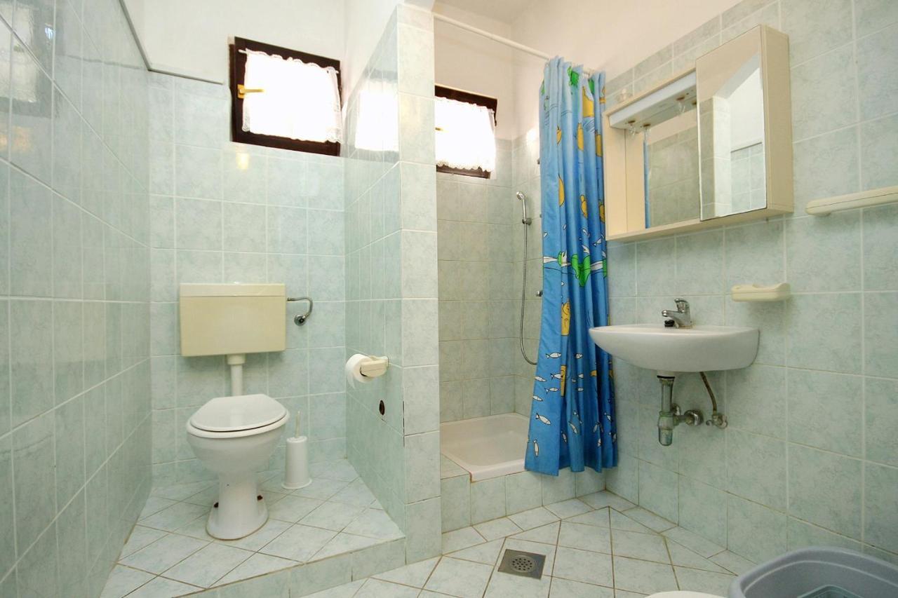 Family Friendly Seaside Apartments Vlasici, Pag - 4319 Esterno foto