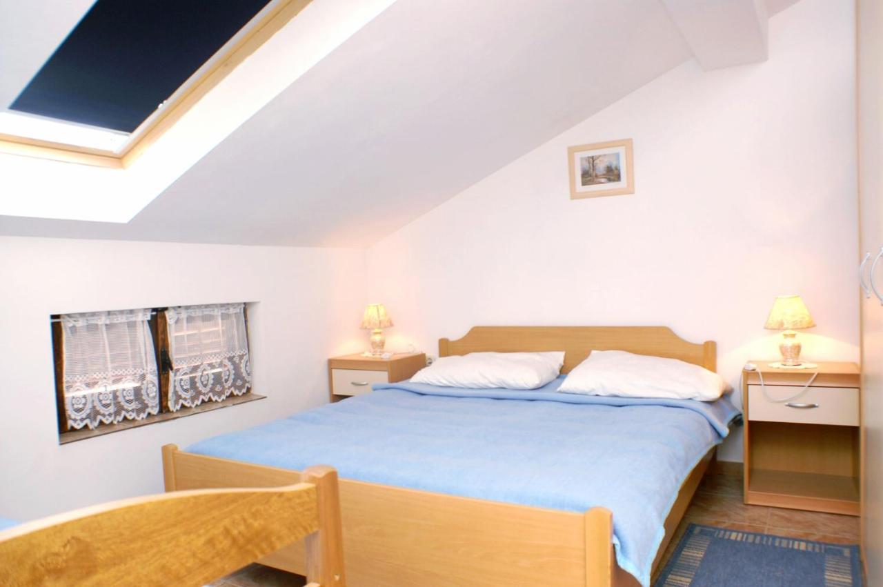 Family Friendly Seaside Apartments Vlasici, Pag - 4319 Esterno foto
