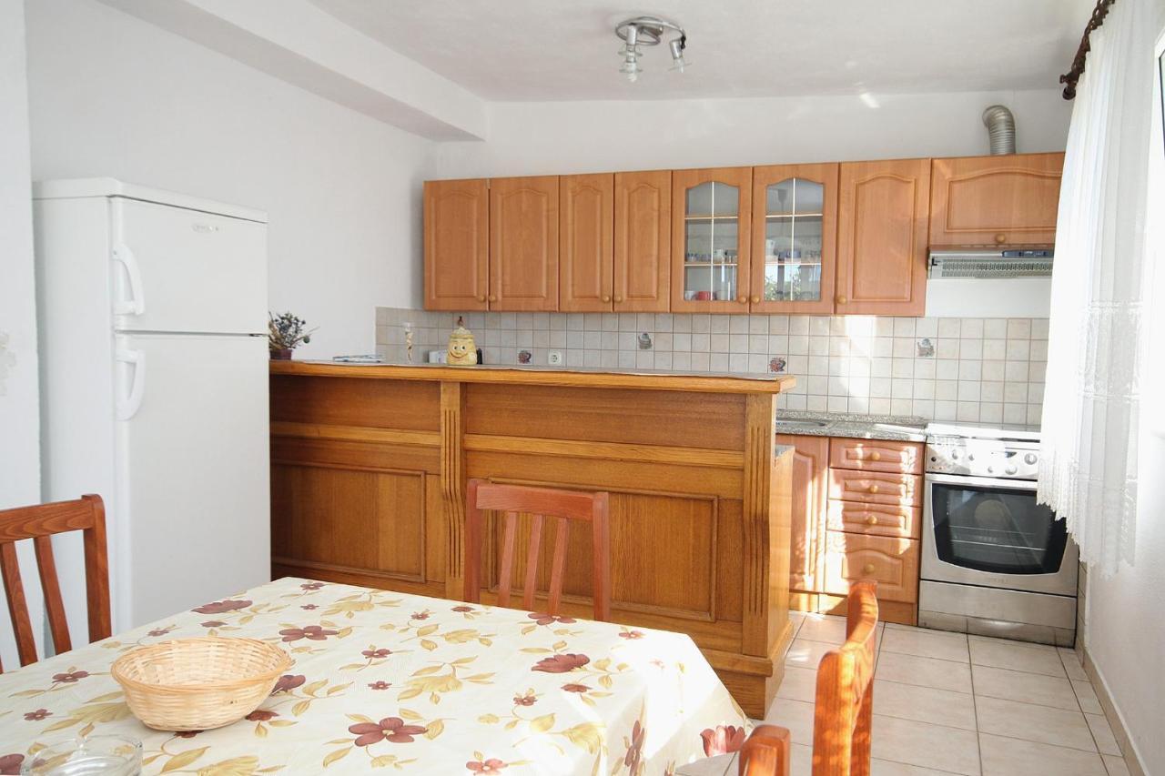 Family Friendly Seaside Apartments Vlasici, Pag - 4319 Esterno foto